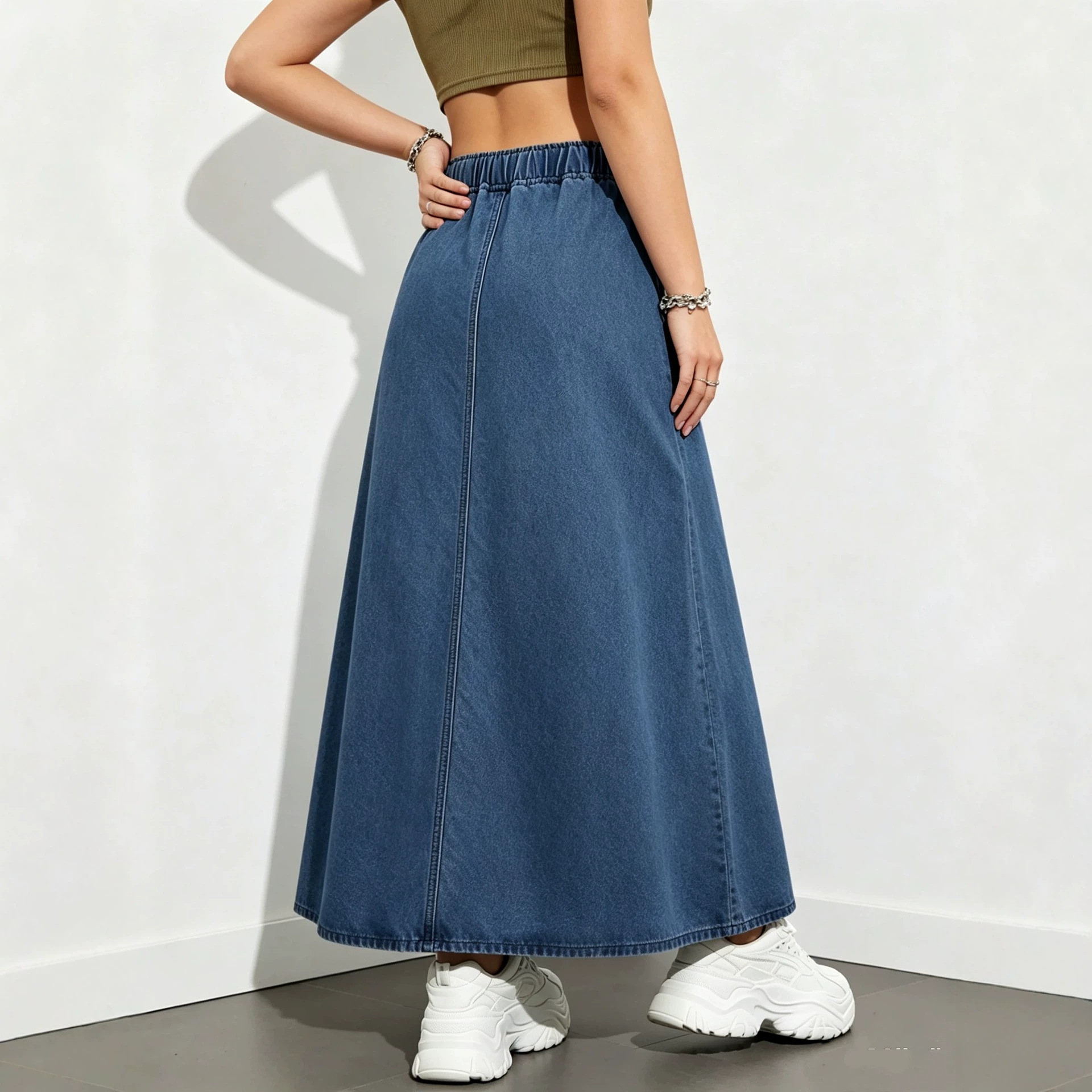Women's Loose-fit Denim Skirt With A Wide Hem And Elastic Waist photo 3