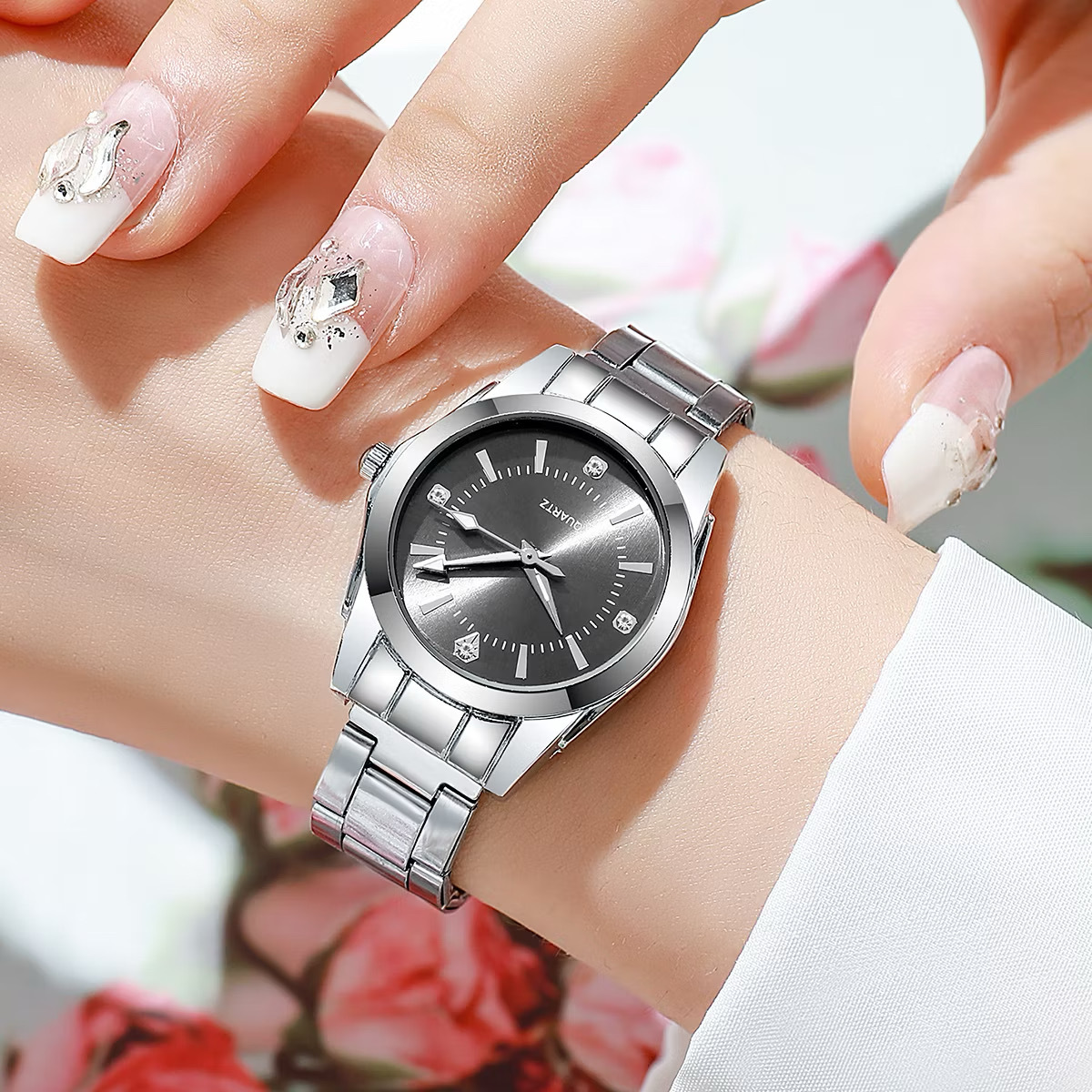Fashionable And Minimalist Quartz Wristwatch photo 3