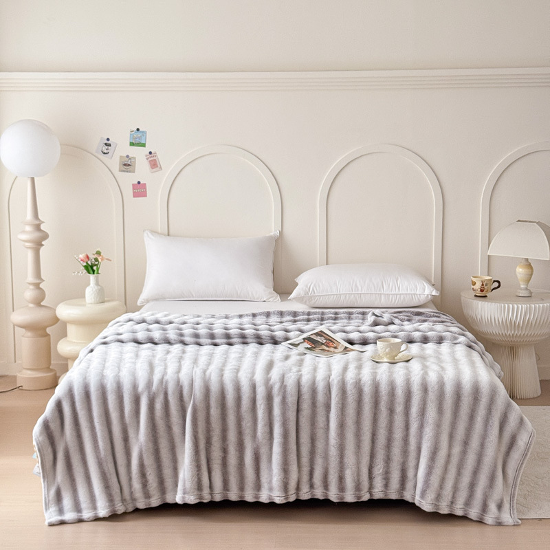 Thickened Plush Home Nap Blanket photo 8