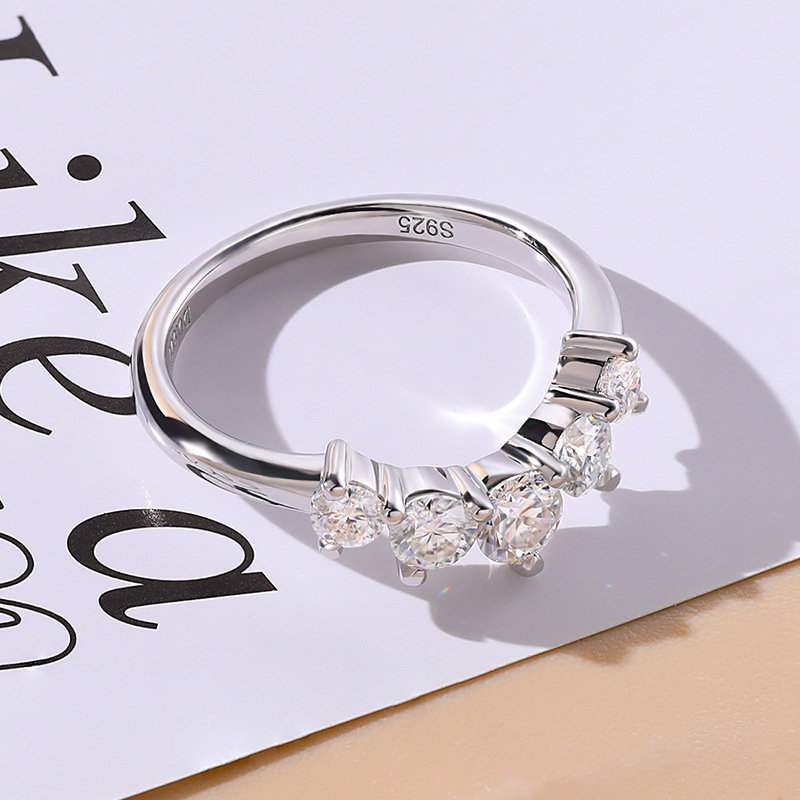 925 Sterling Silver Moissanite Ring For Women photo 3