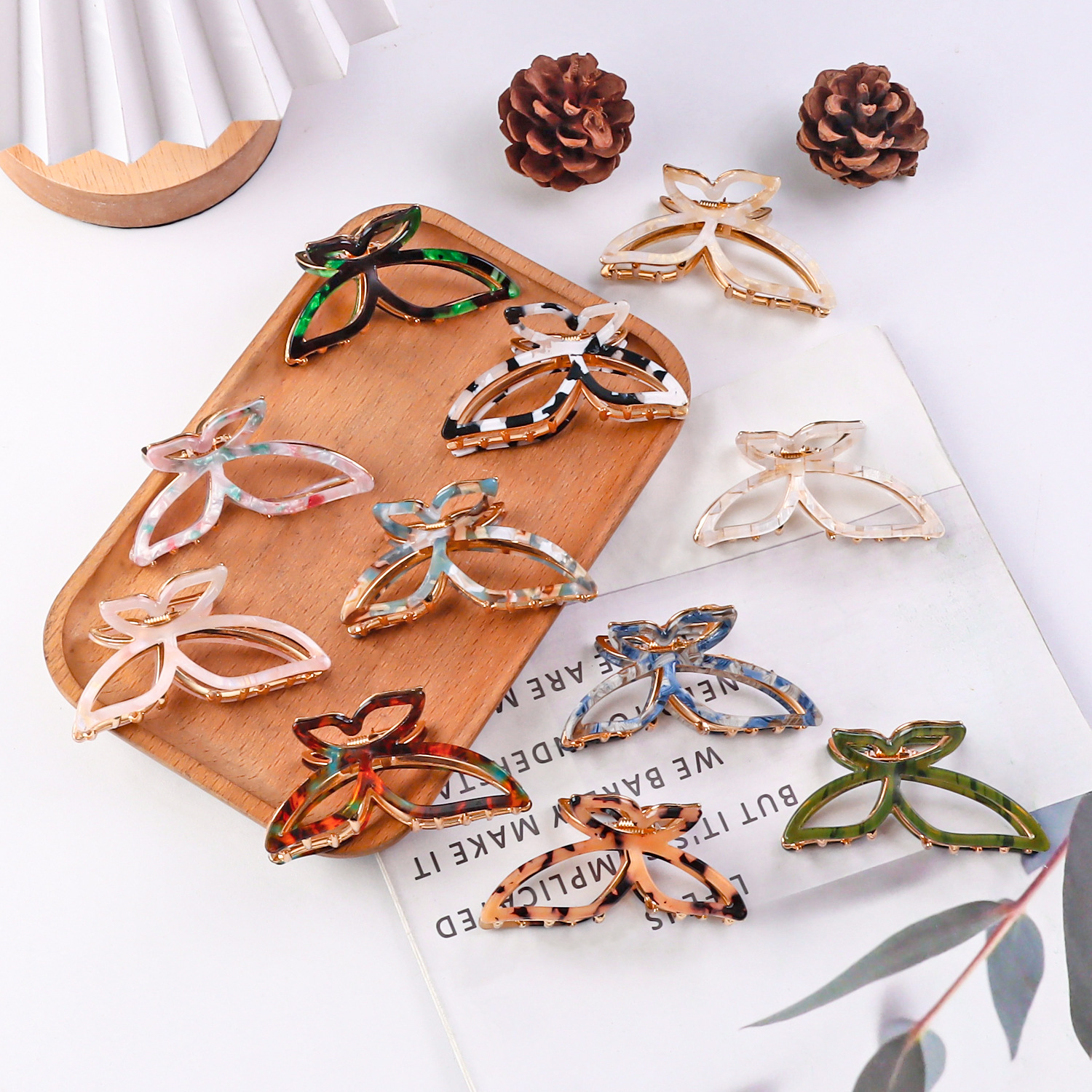 Elegant And Versatile Shark Clip Hairpin photo 1