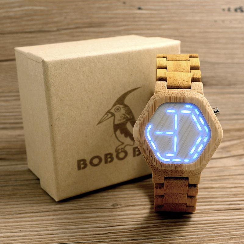 Classic Wooden Quartz Analog Watch photo 3