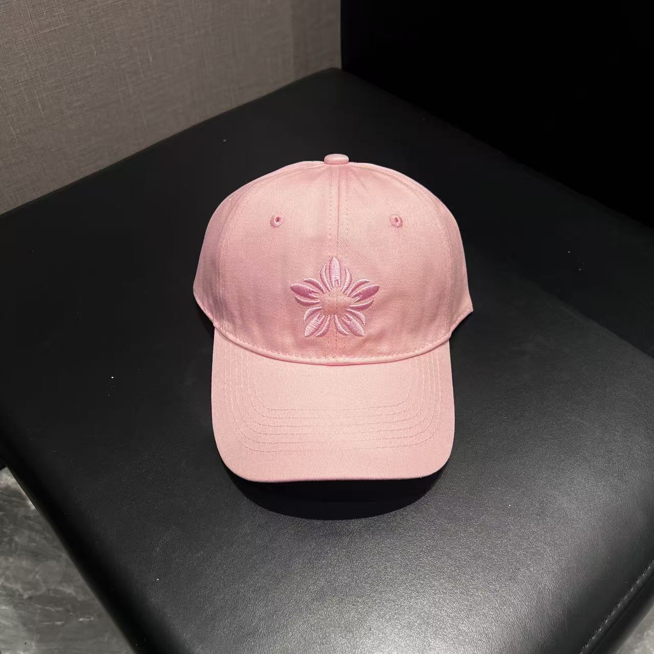 Wide-brimmed Face-flattering Baseball Cap With A Peaked Visor photo 3