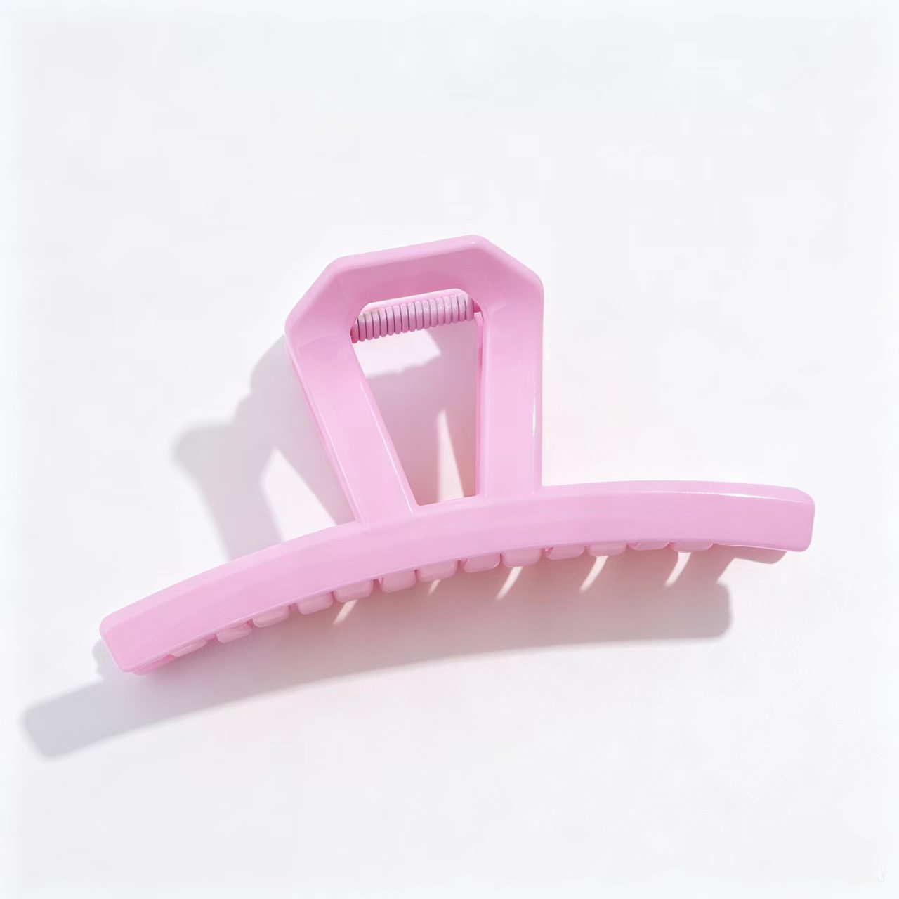 High-end Sophisticated Half-up Hair Clip With Shark Design photo 2