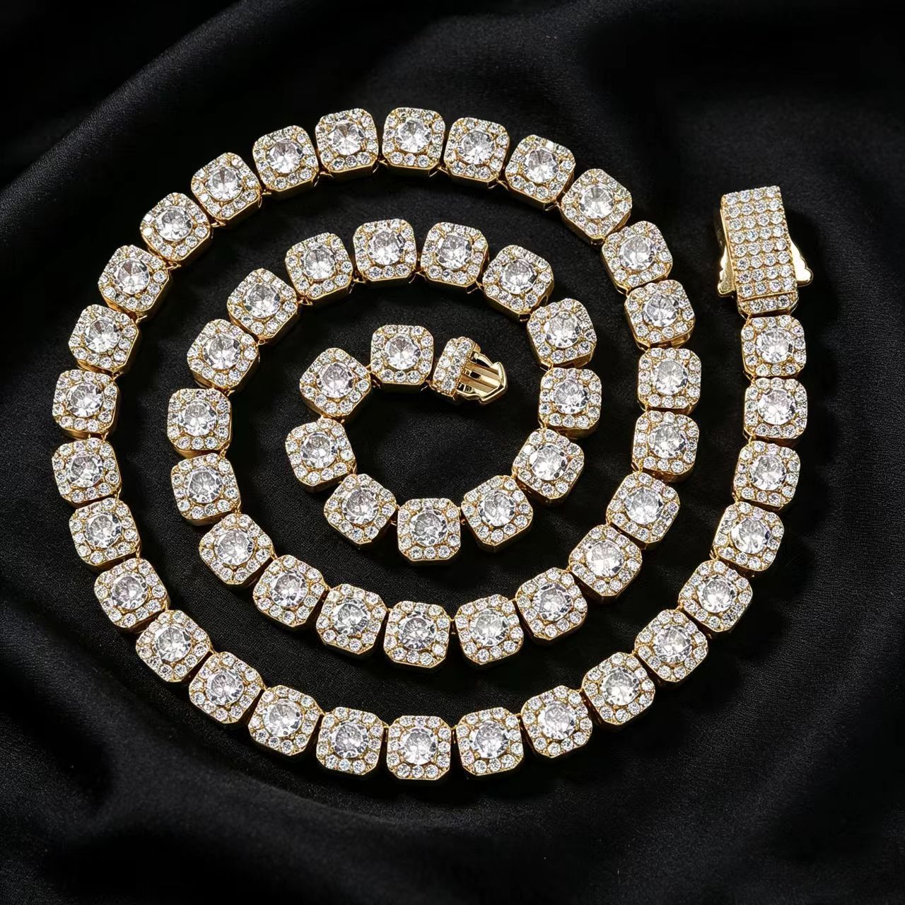 Square-cut Diamond Hip-hop Cuban Chain Necklace photo 6
