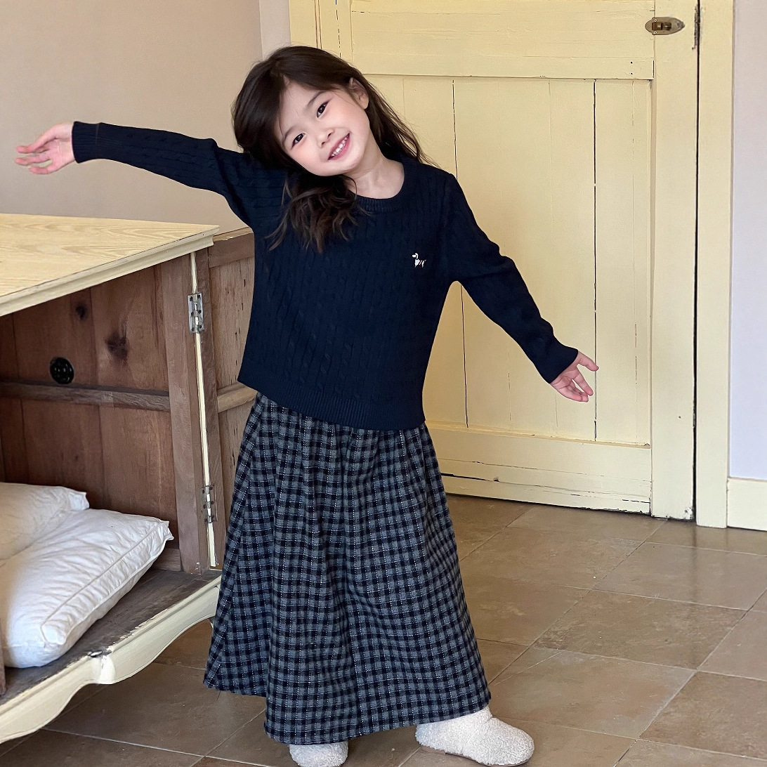 AutumnWinter Cable-Knit Sweaters For Boys And Girls photo 8
