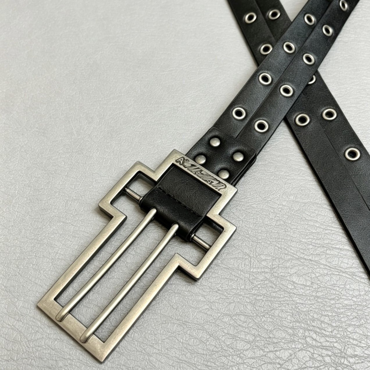 Fashionable Double-prong Buckle Belt Trendy Punk Style photo 4