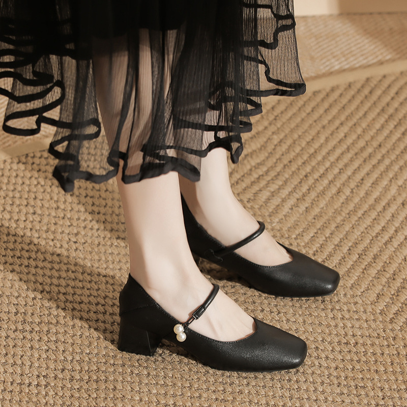 Women's Chunky-heeled Square-toe Mary Jane Shoes photo 6