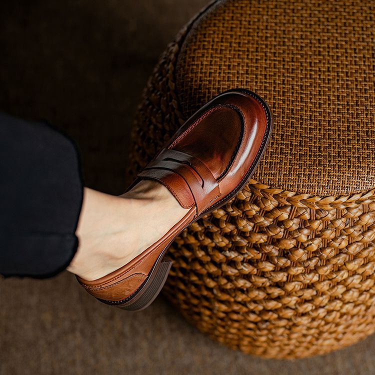 Deep Round-toe Chunky-heel Leather Slip-on Loafers For Women photo 2