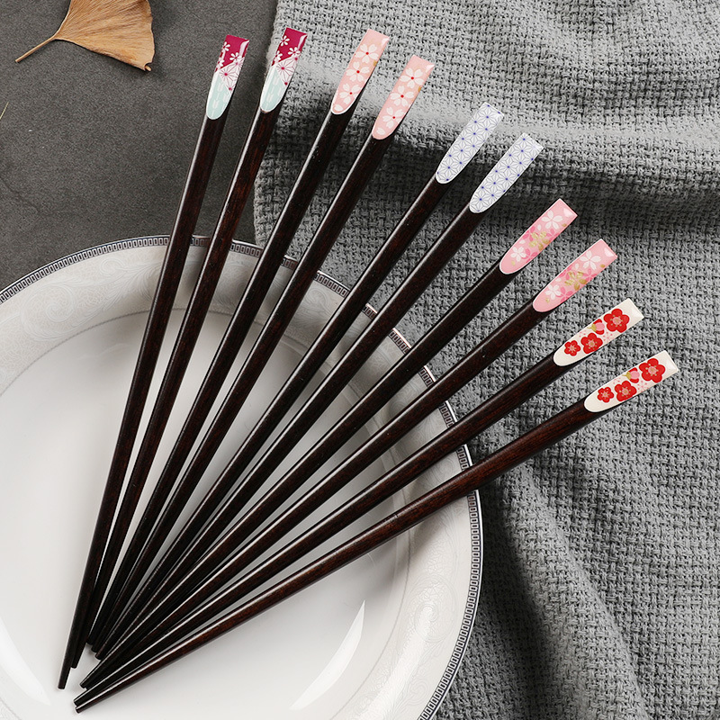 Fashionable Japanese-style Pointed Nail Chopsticks For Sushi Dining photo 1