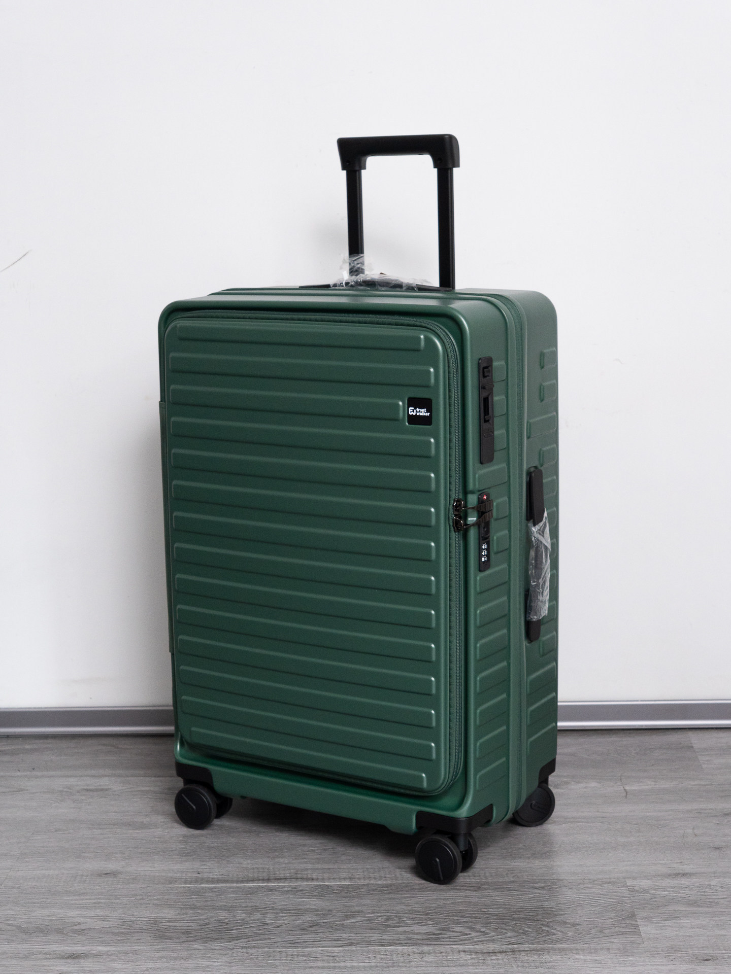 Expandable High-capacity Side-opening Suitcase photo 7