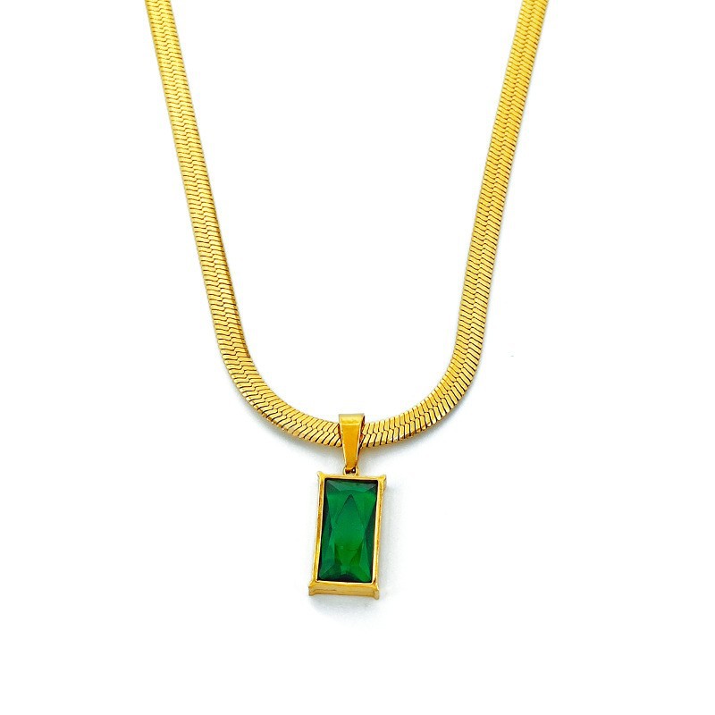 Blade Chain Advanced Sense Of Light Luxury Emerald Zircon Pendant photo 7