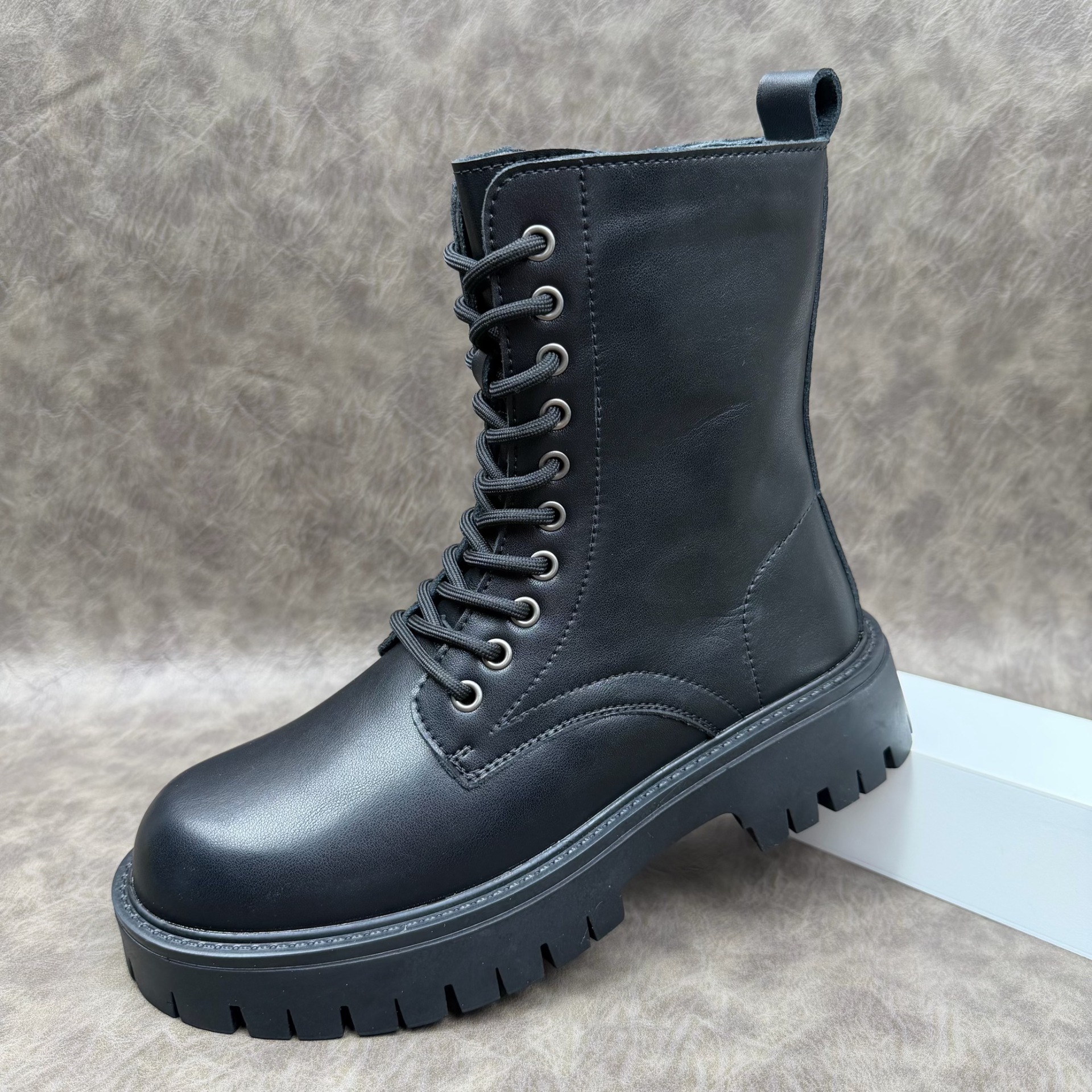 Men's Warm Thick-soled Leather Boots photo 6