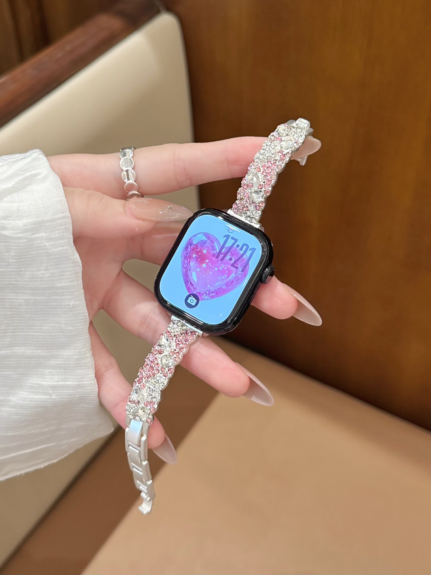 Diamond-Encrusted Bracelet Watch Strap With Heart Motif photo 2
