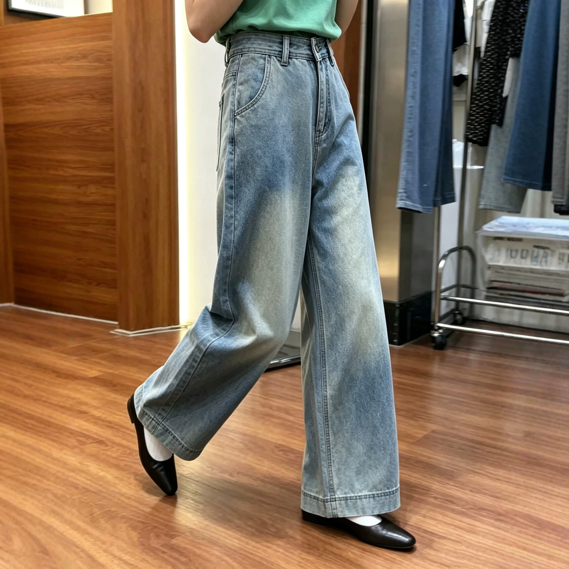 Women's Washed Blue Wide-Leg Denim Pants photo 7