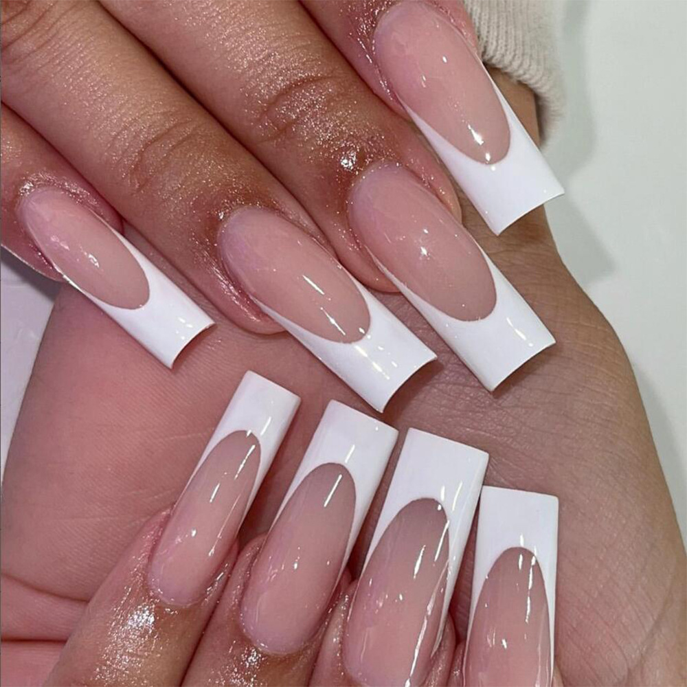 European And American Minimalist French-style Press-on Nails photo 1