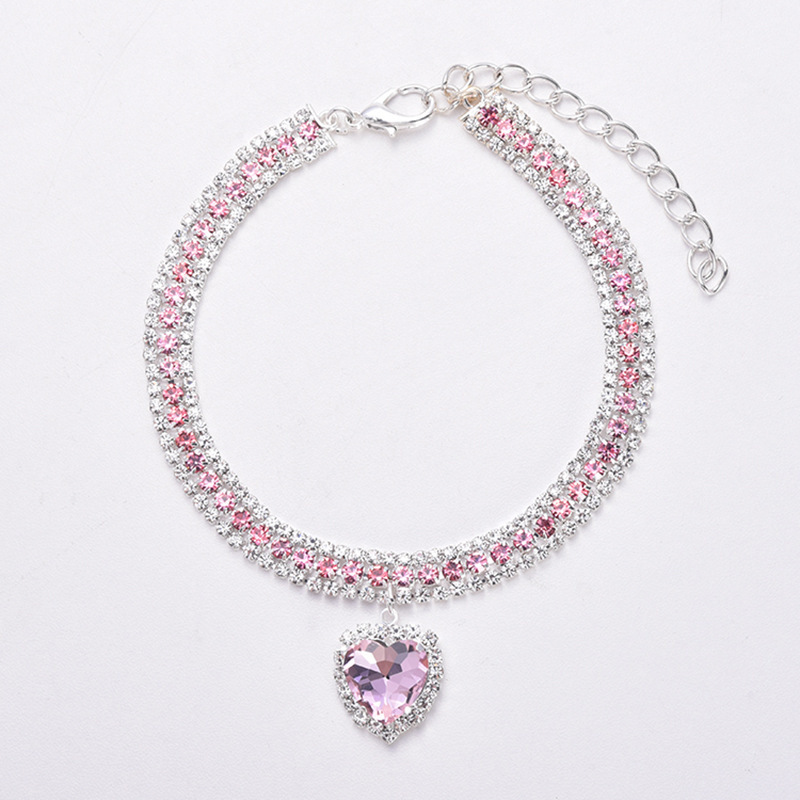 Love-shaped Pendant Rhinestone Pet Necklace photo 2