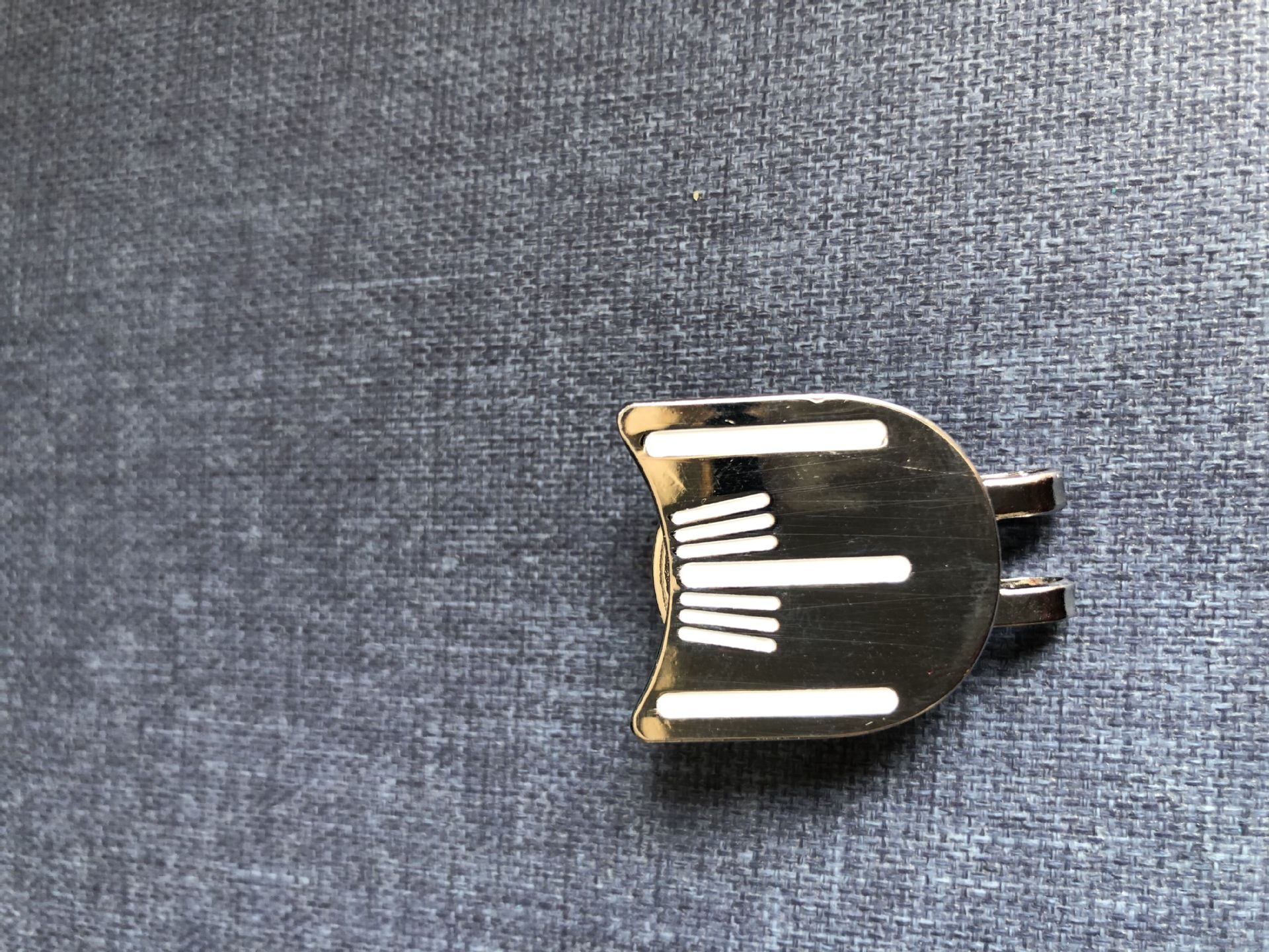 Clip-on Color-coded Magnetic Golf Ball Marker photo 3