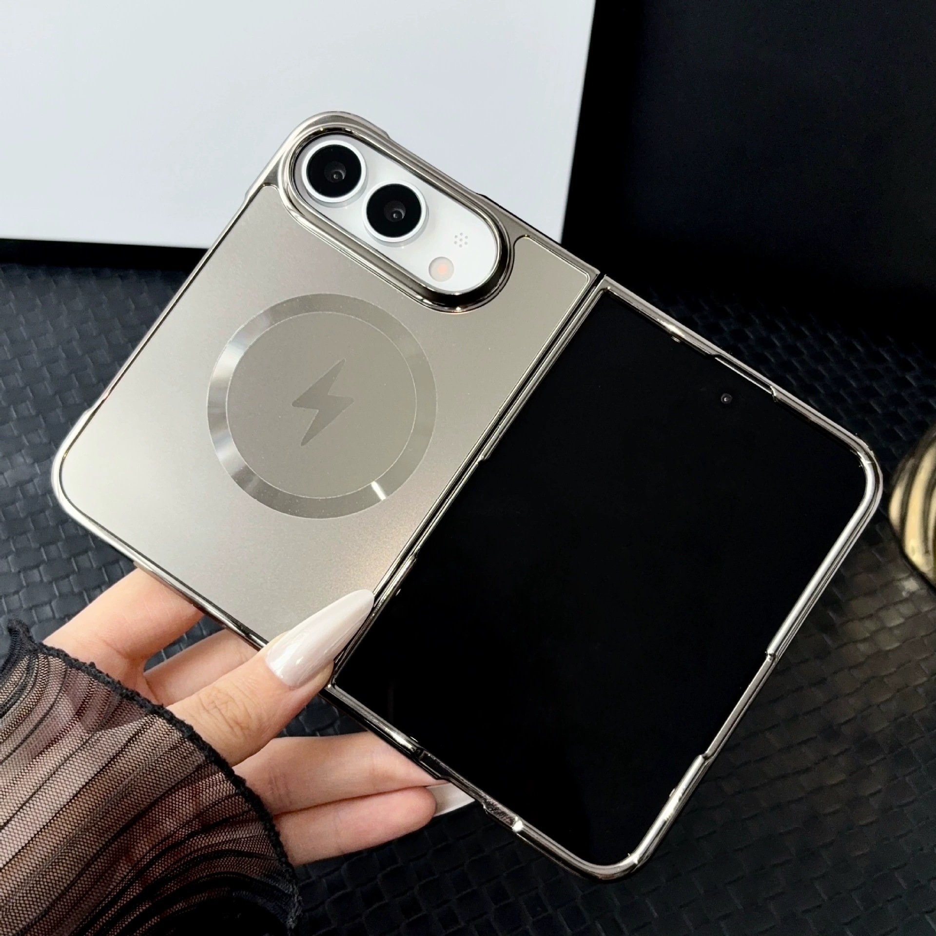 Matte Glitter Magnetic Suction Foldable Drop-proof Phone Case photo 5