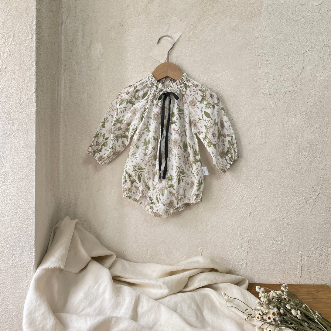 Bow-tie Bud-collar Lantern-sleeve Jumpsuit photo 2