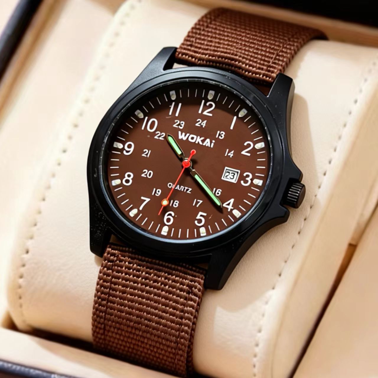 Sporty Nylon Strap Mens Quartz Watch Minimalist Design photo 7