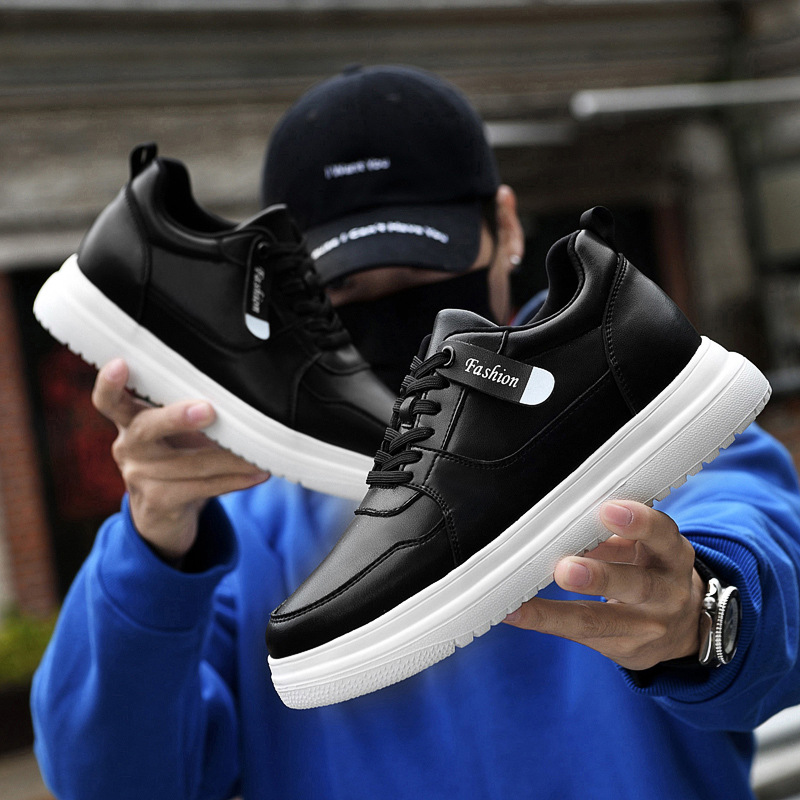 Men's Casual Board Shoes With Hidden Heels photo 1