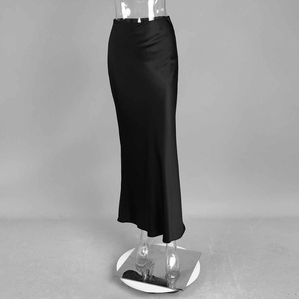 Women's Spring Satin And Velvet Long Skirt photo 1