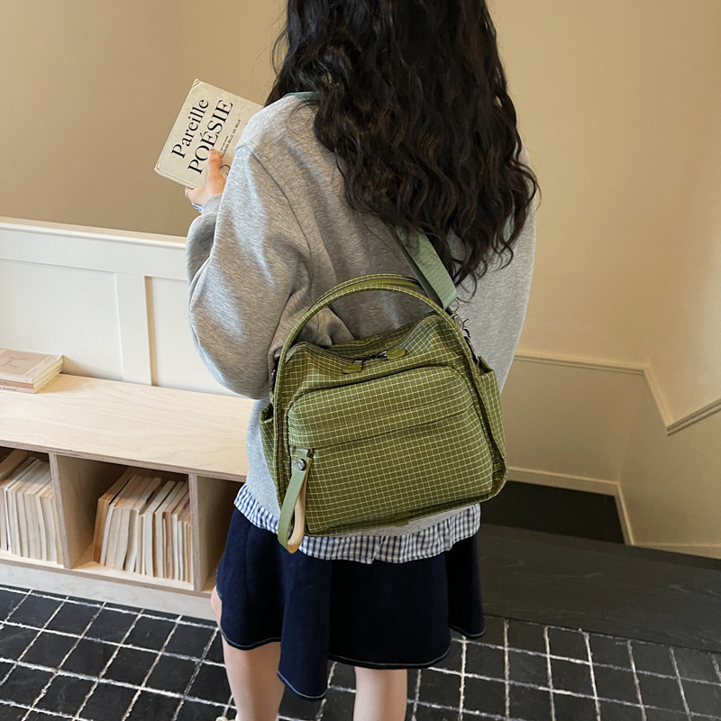 Casual Lightweight And Versatile Nylon Tote Bag Fashionable High-capacity Crossbody Bag photo 2
