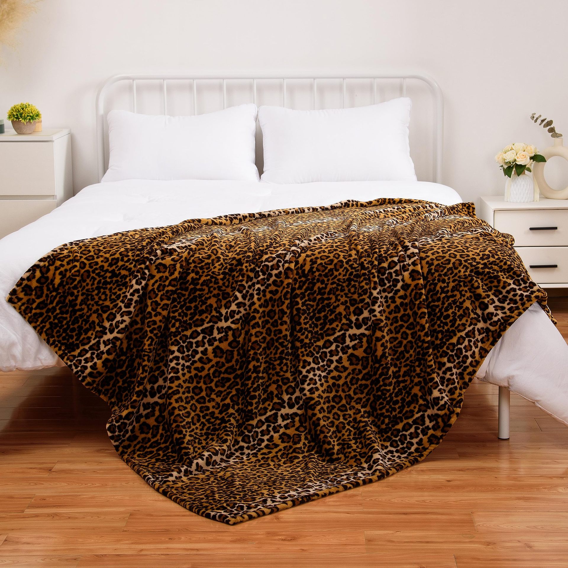 Classic Leopard-print Flannel Blanket Modern Style photo 7