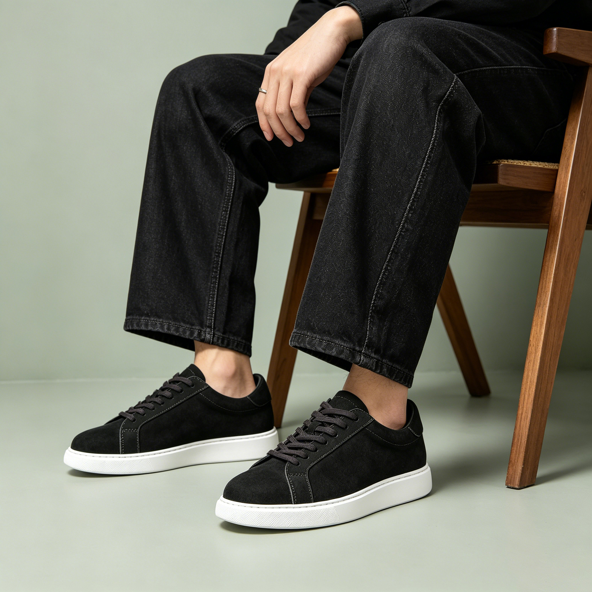 Washed Leather Sneakers Mens Casual Leather Shoes photo 3