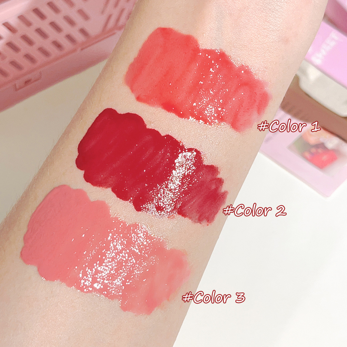 Fruit-flavored Lip Gloss Is Easy To Apply And Long-lasting photo 2