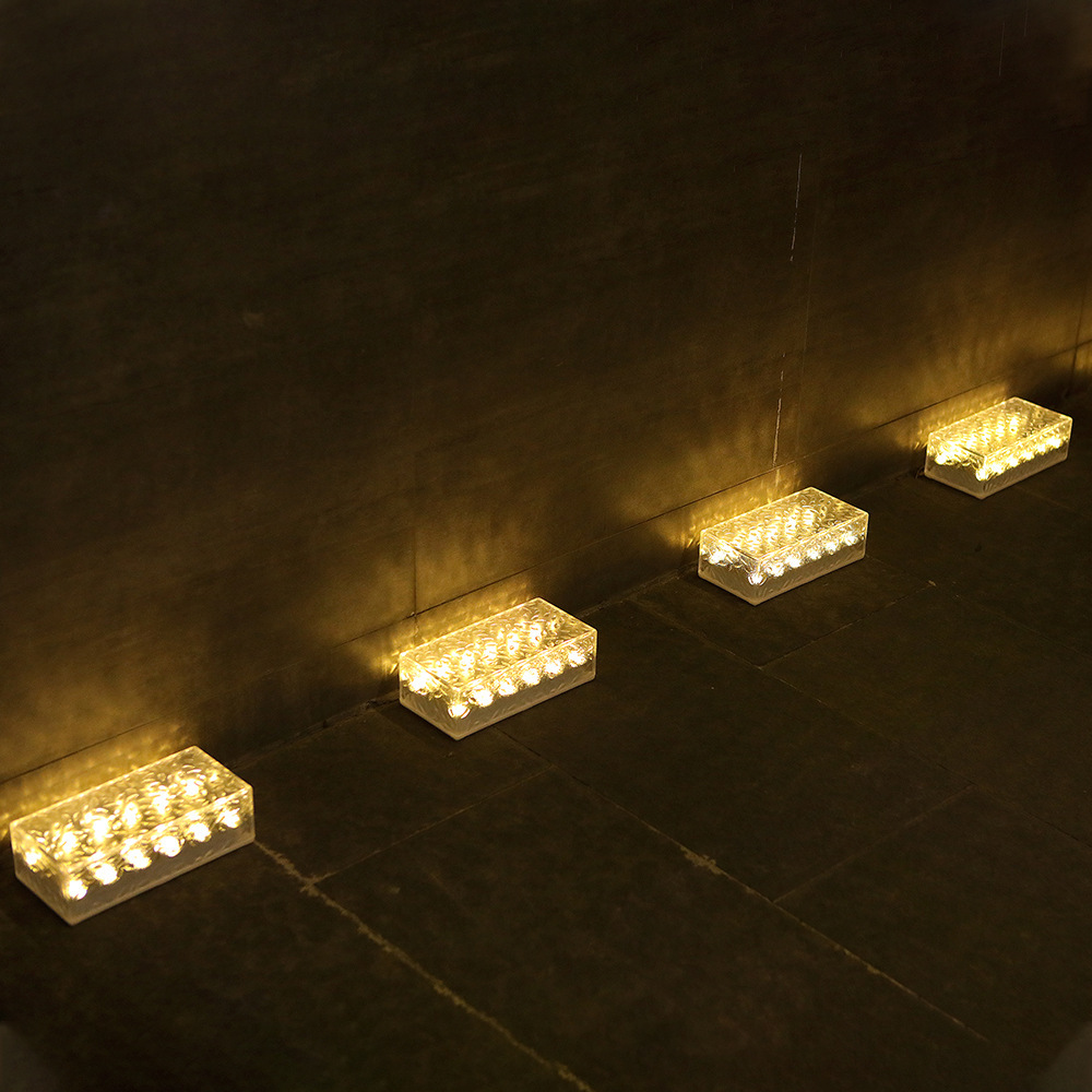 Solar-powered Ice-block Lamp For Outdoor Use photo 2