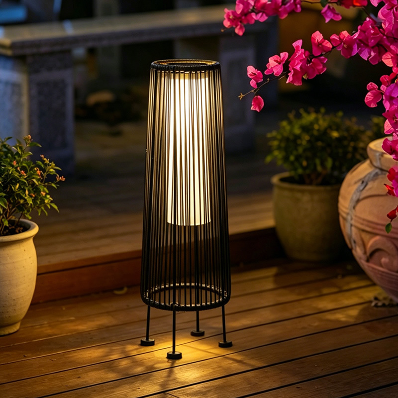 New Courtyard Solar Outdoor Light photo 6