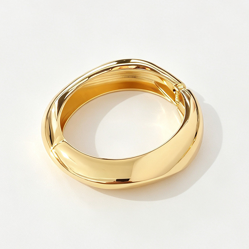 Womens Wide-brimmed Bracelet With Irregular Mirror-like Openings photo 2