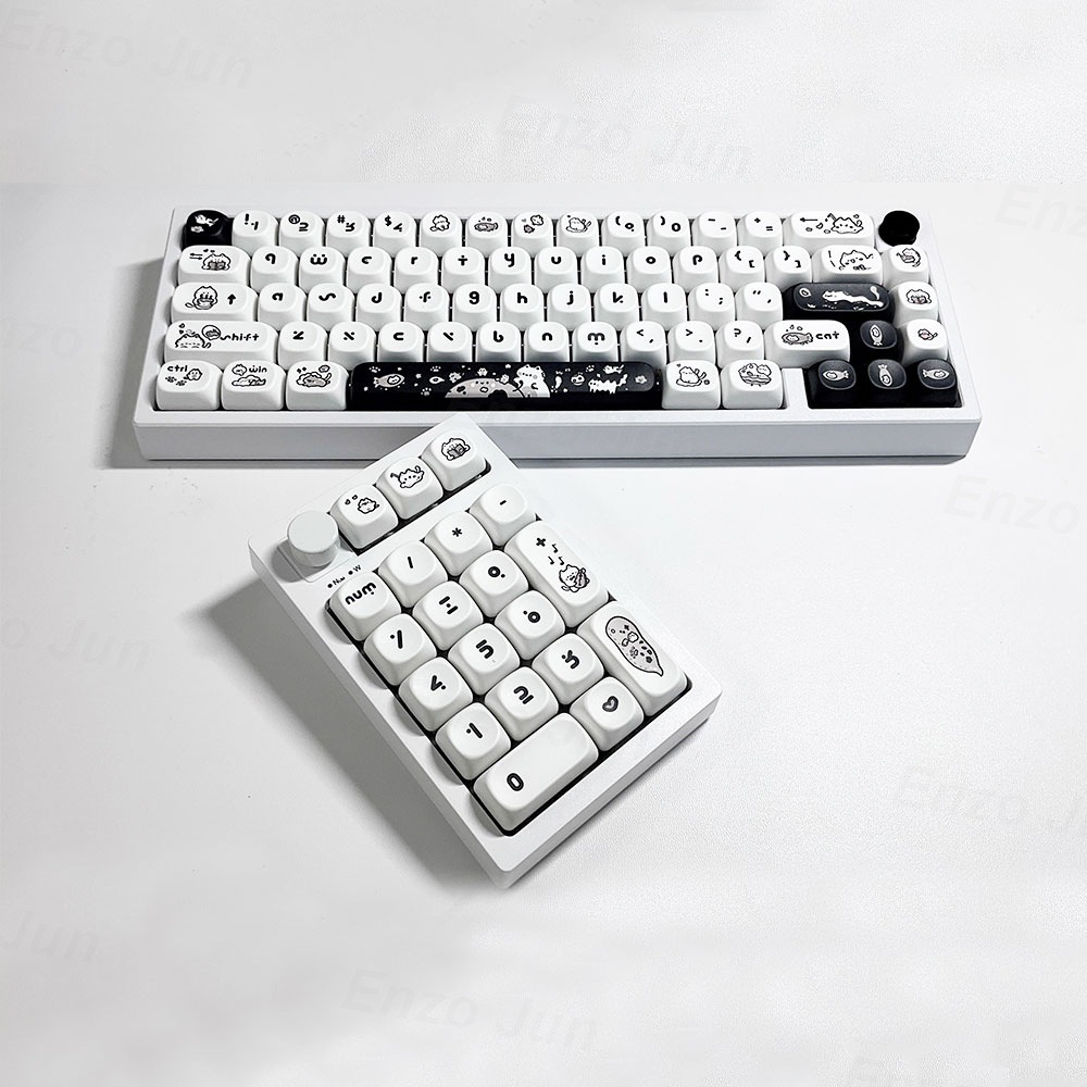 Kitten's Fantasy Key Cap MOA Height Flat Chest Height Black And White Cat Cute Key Cap In Stock photo 4