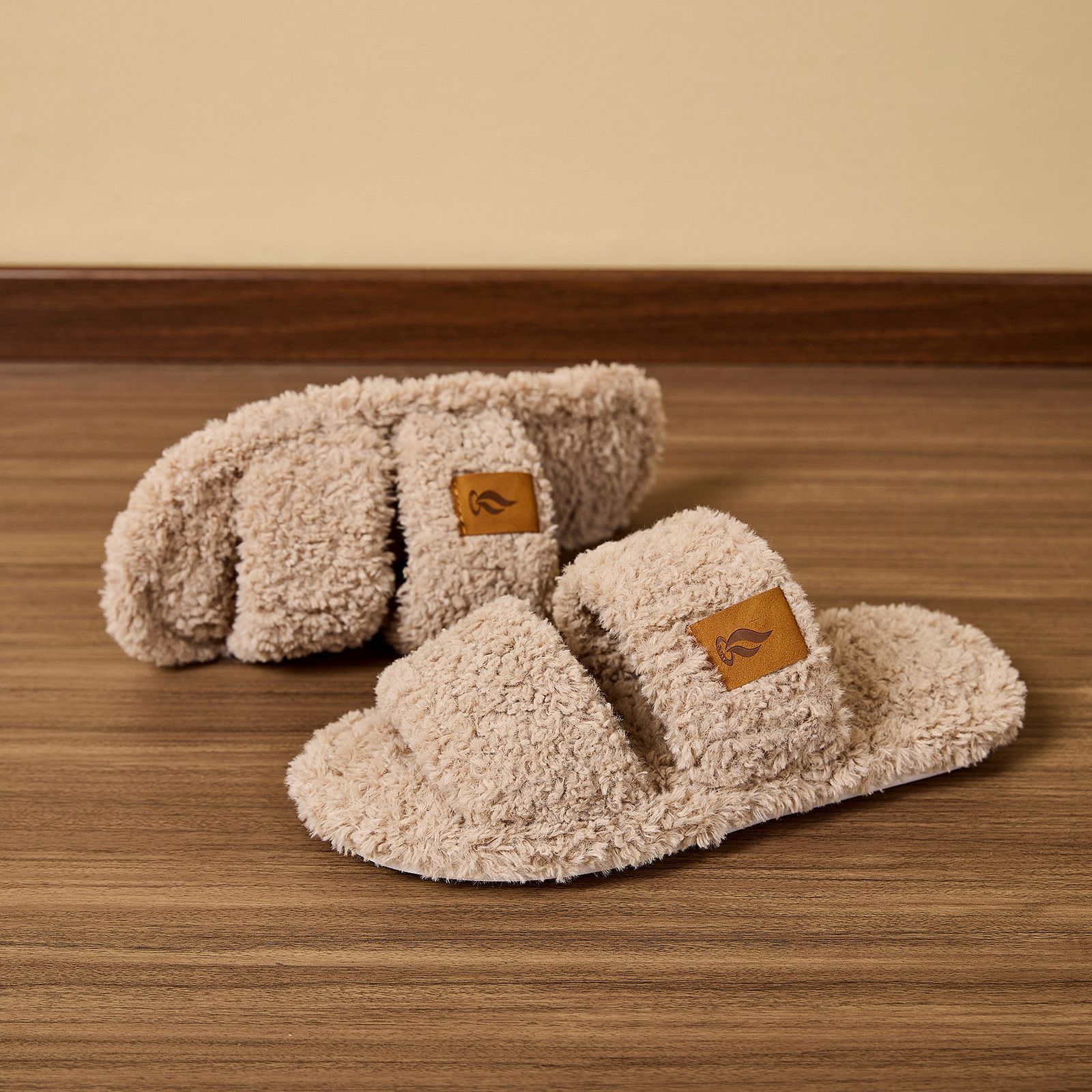 Women's AutumnWinter IndoorOutdoor Fleece-Lined Warm Non-Slip Slippers photo 2