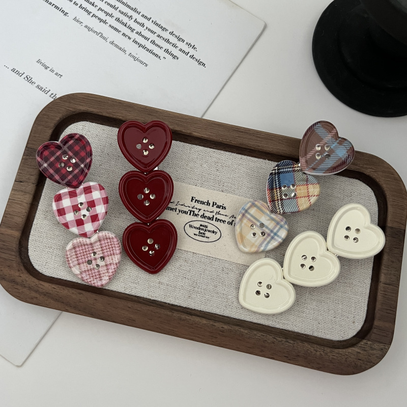 Sweet Plaid Heart-button Hair Clip Side-parting Bangs photo 6