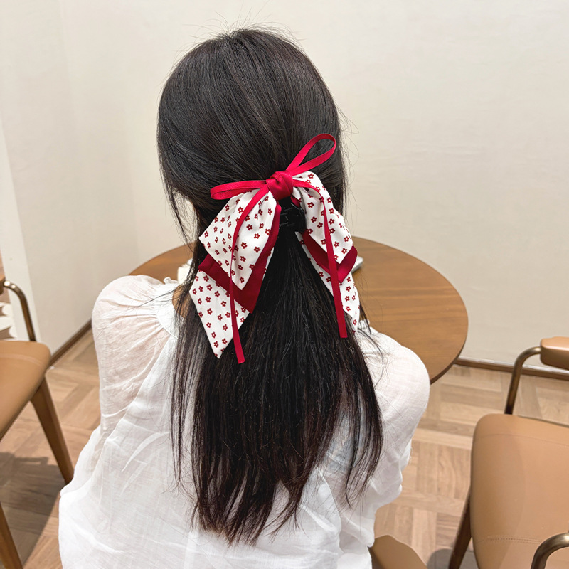 Little Girl's Princess-style Hair Clip With A Red Bow photo 2