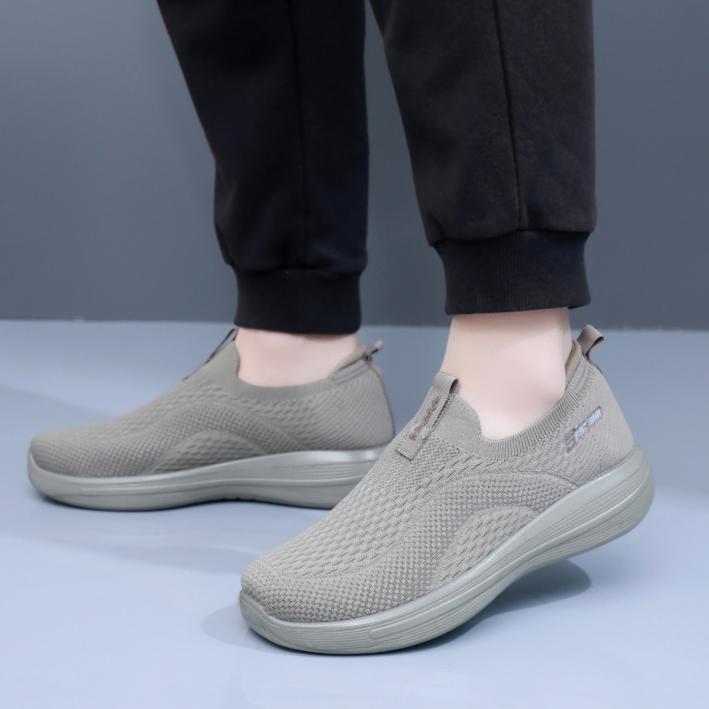 Soft-soled Slip-on Versatile Mens Shoes Walking photo 2