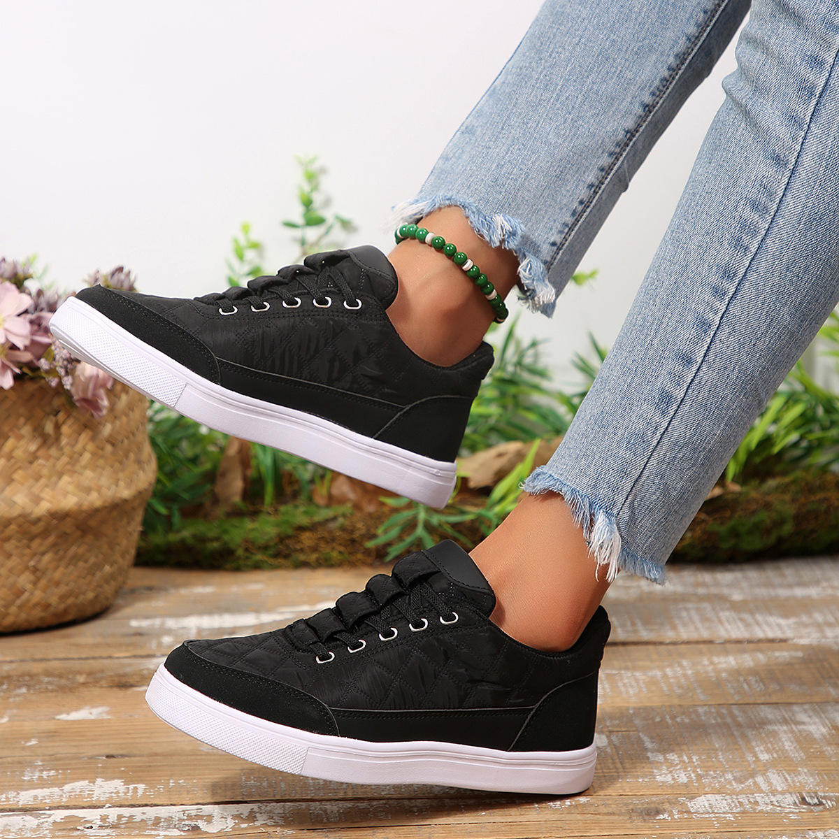 Plus-size Versatile Sports Casual Sneakers photo 2