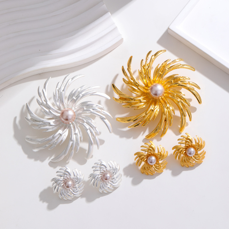 Firework-plated Wheat-ear Ear Studs With A Weathered Vintage Nostalgic Finish photo 1