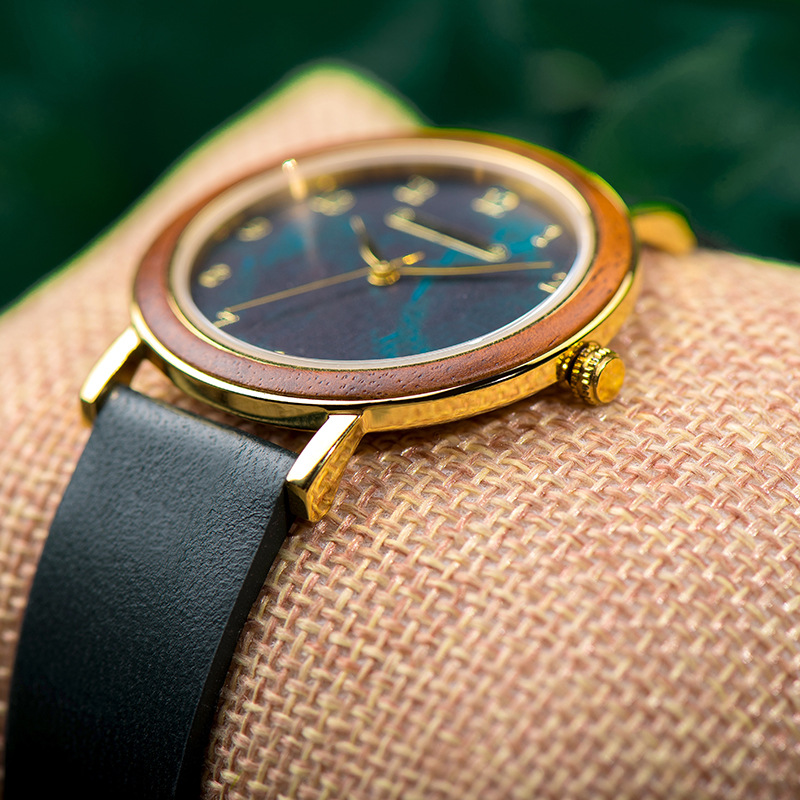 Mens And Womens Minimalist Wooden Watches photo 7