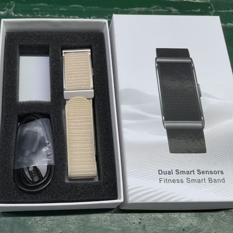 Long-Lasting Body Temperature Health Monitoring Smart Bracelet photo 5