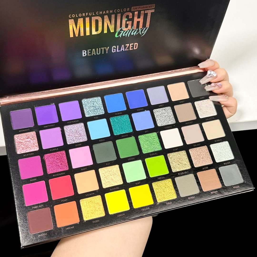 45-Color Springtime Favourite Eyeshadow photo 6