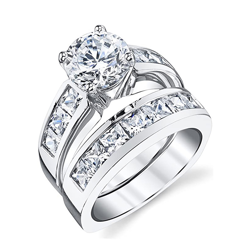 Fashionable Diamond-studded Couple Rings photo 4