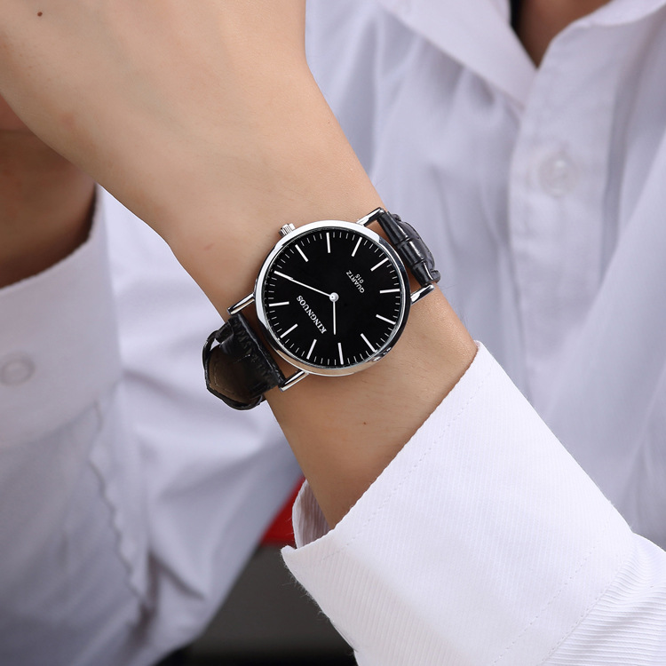Stylish And Minimalist Two-hand Leather-strap Watch For Men And Women photo 3