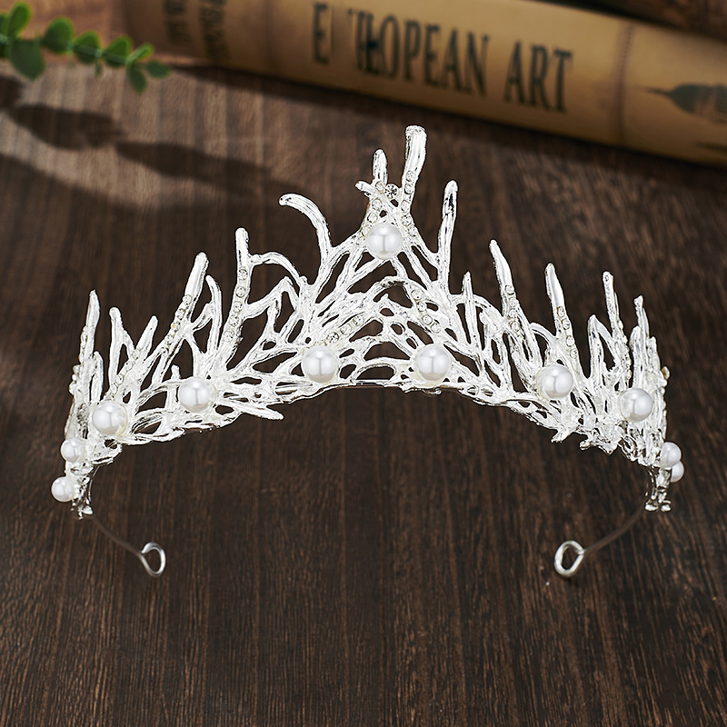 Retro Bridal Crown Alloy Minimalist Baroque Headband With Pearl Accents photo 5