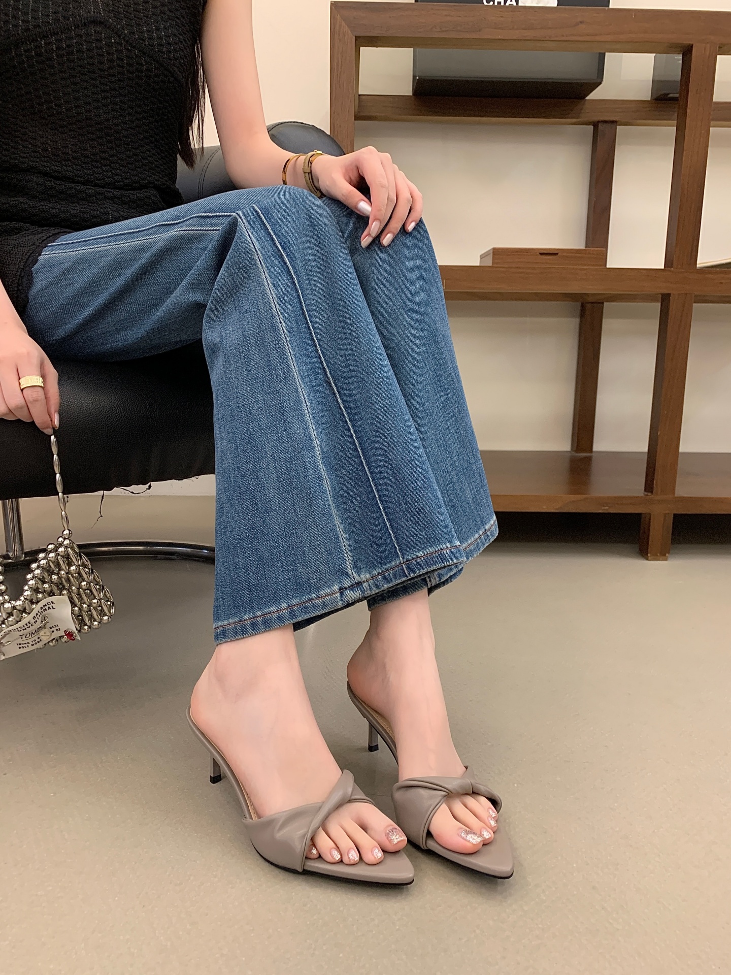 Korean-style Stiletto-heel Pointed Non-slip Sandals photo 3