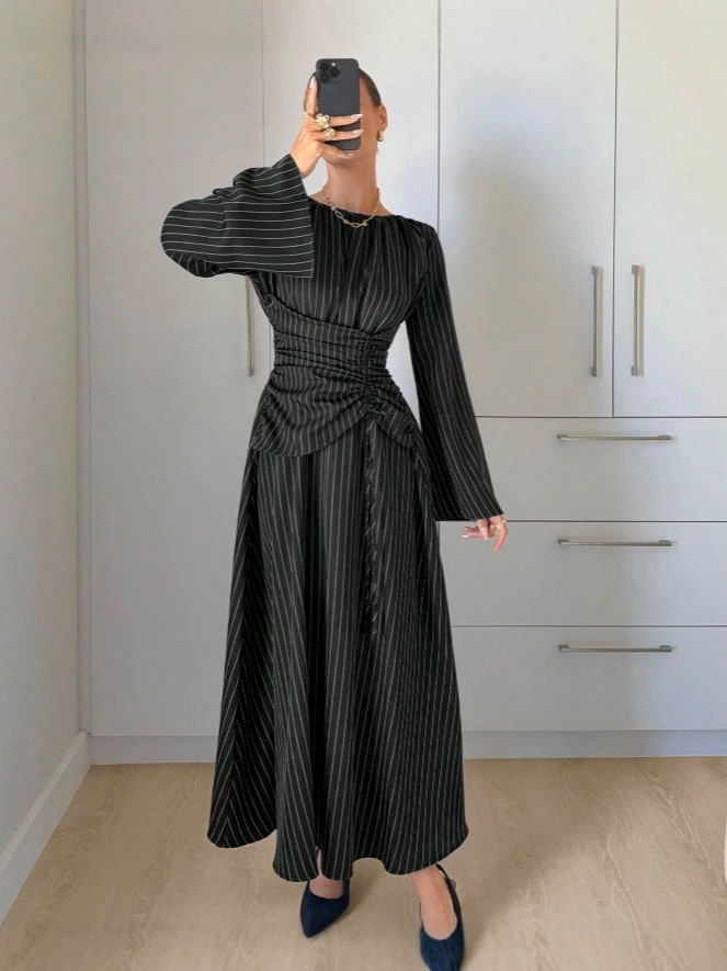 Long-sleeve Crew-neck Dress With Vertical Stripes photo 3