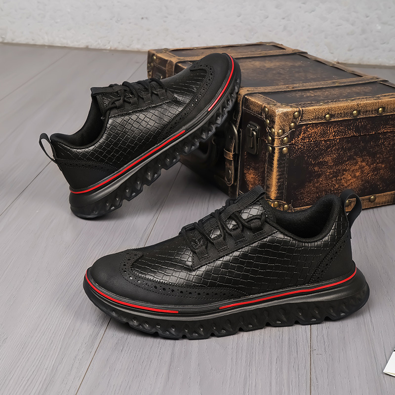 Versatile Men's Athletic Sneakers Woven Design photo 2